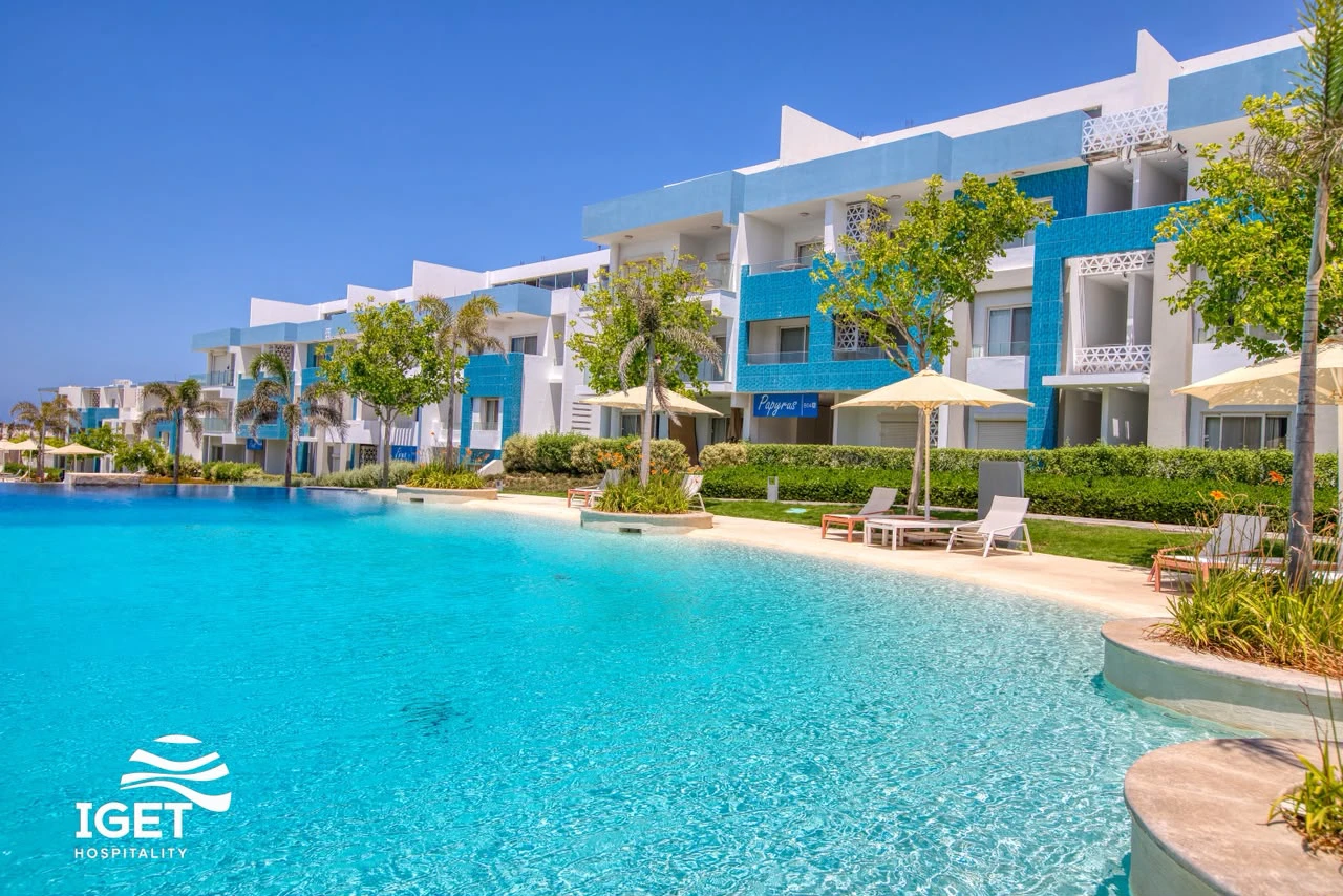 ImageOf Luxury Serviced Apartment with Direct Sea & Pool Views